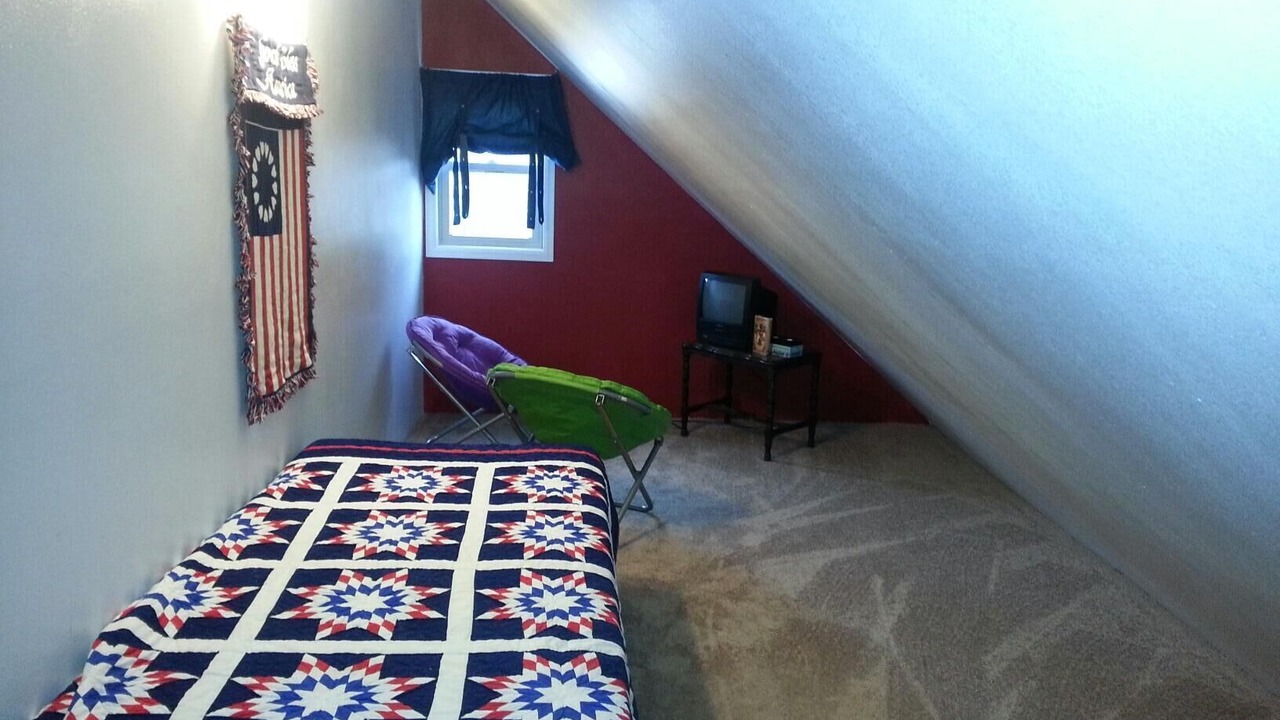 Photo of Bedroom in Gleneagle
