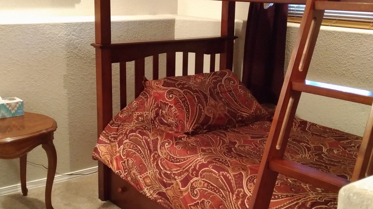 Photo of Bedroom in Gleneagle