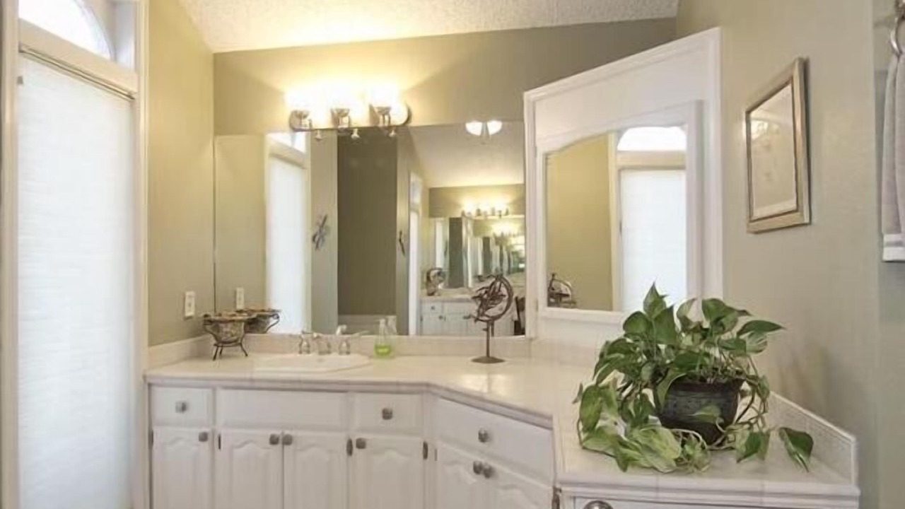 Photo of Bathroom in Gleneagle