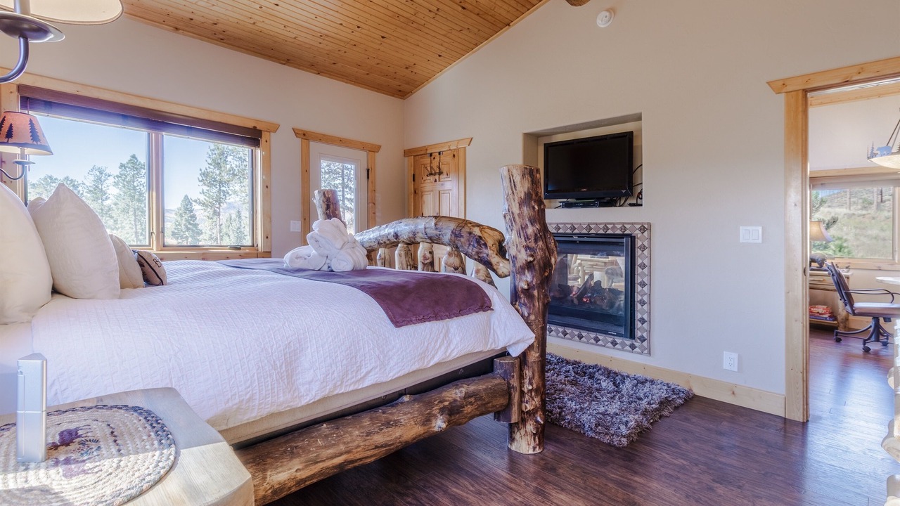 Photo of Livingroom in Woodland Park