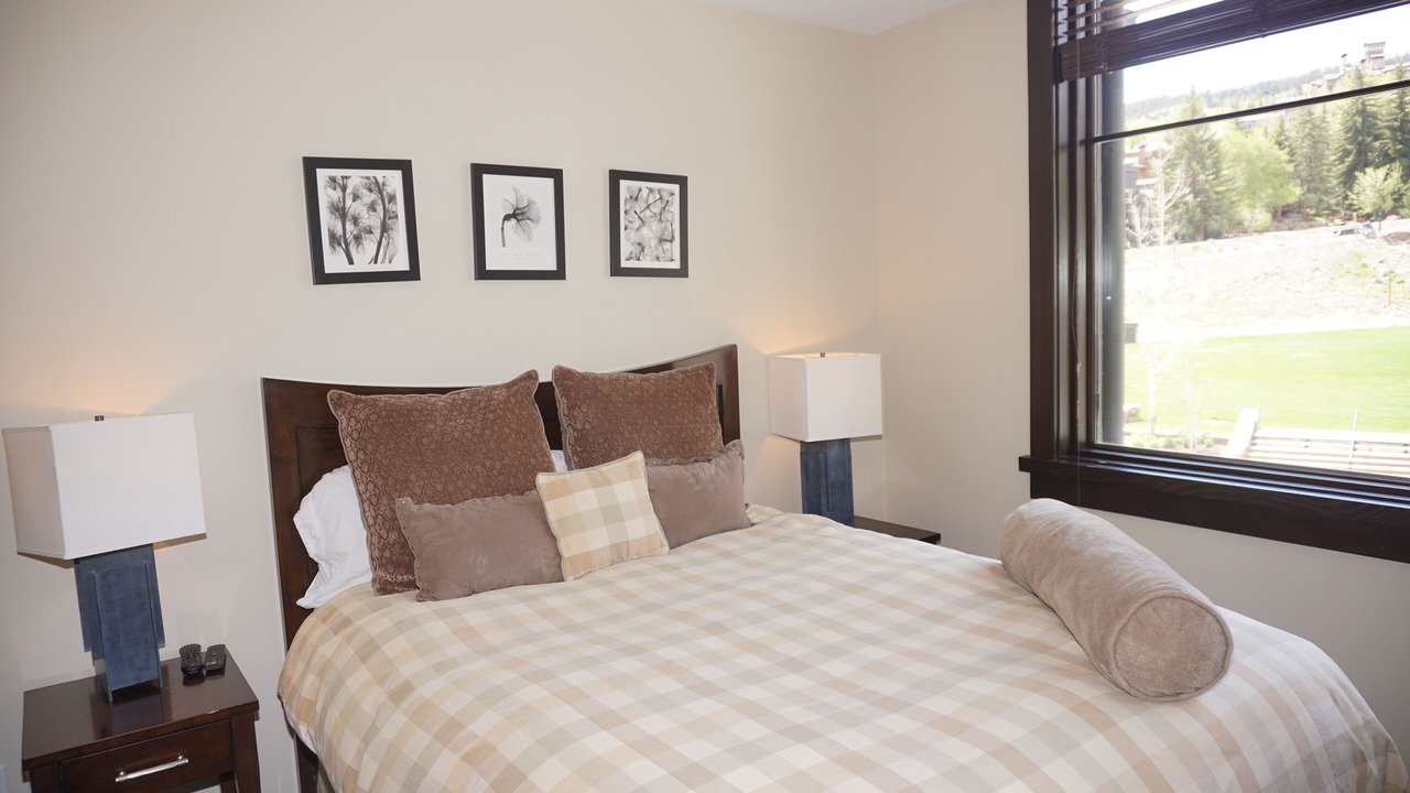 Photo of Bedroom in Snowmass Village