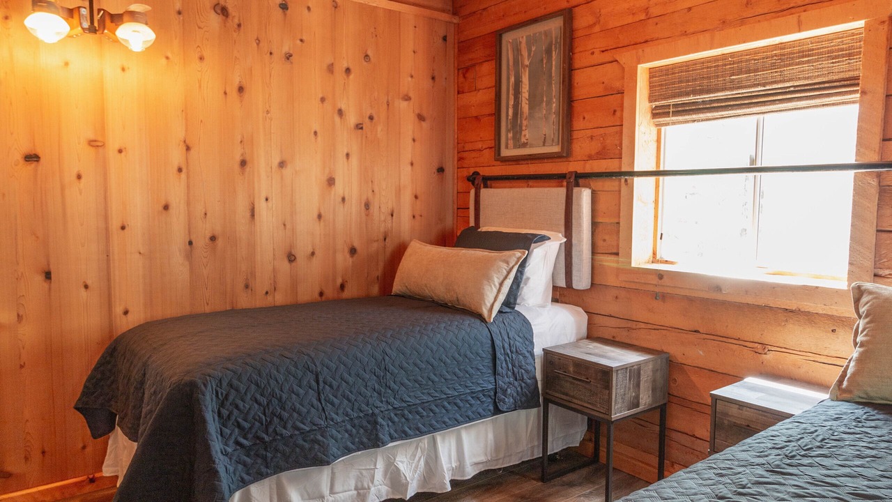 Photo of Bedroom in Lake City