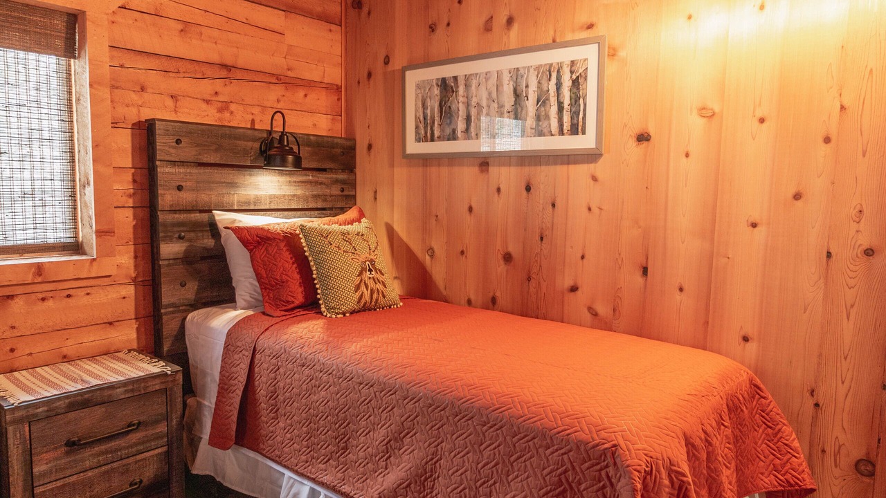 Photo of Bedroom in Lake City