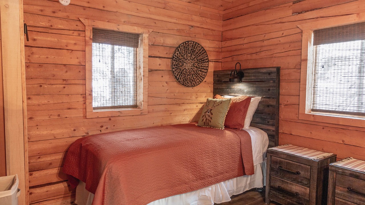 Photo of Bedroom in Lake City