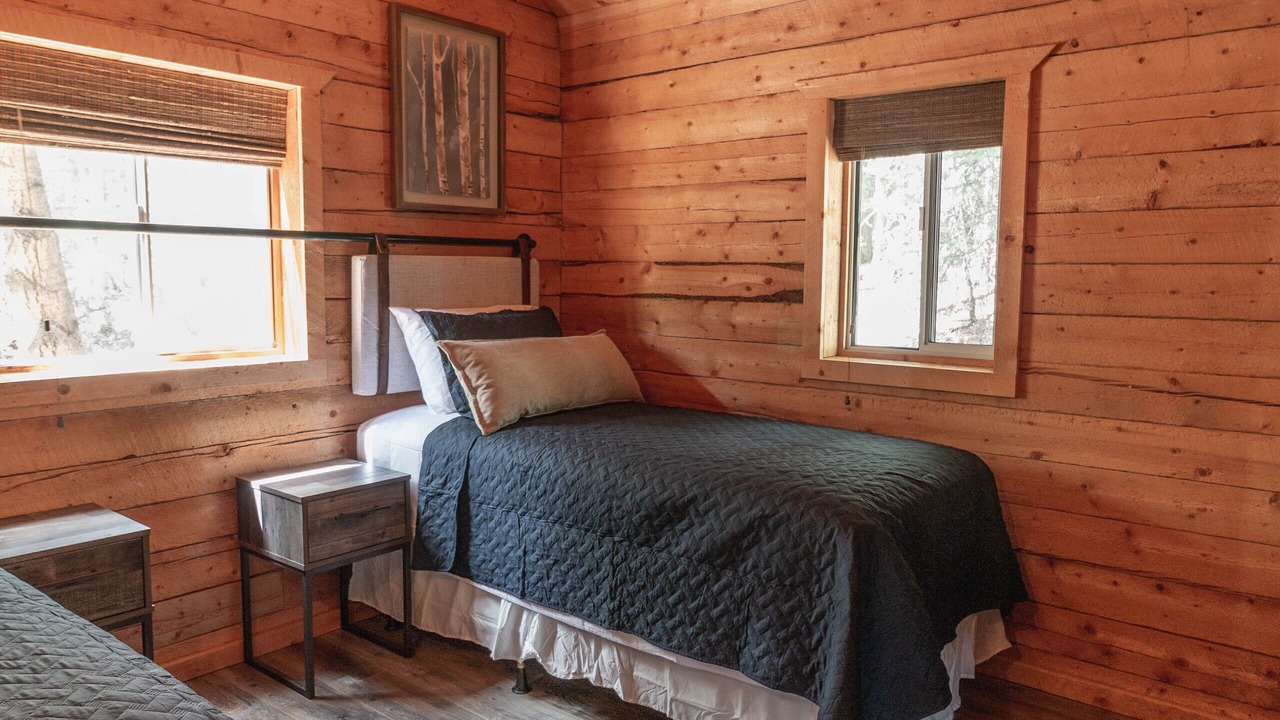 Photo of Bedroom in Lake City