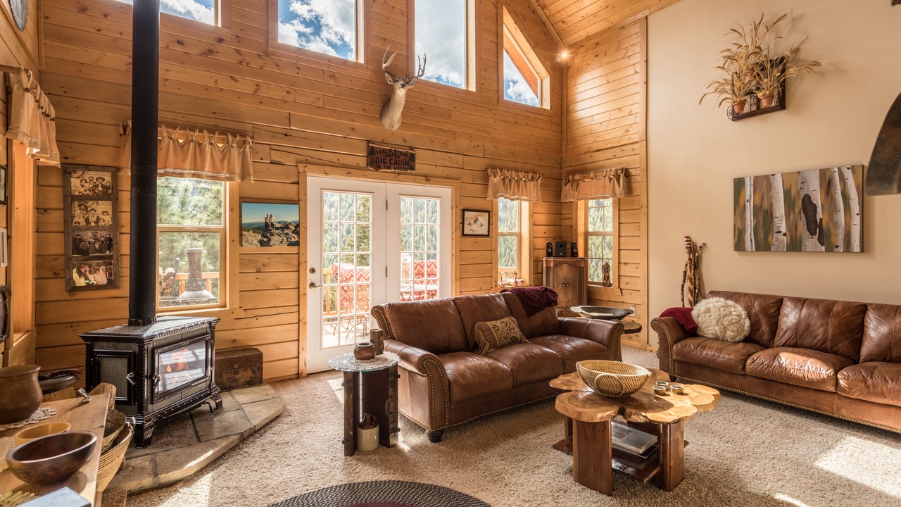 Photo of Livingroom in Idaho Springs
