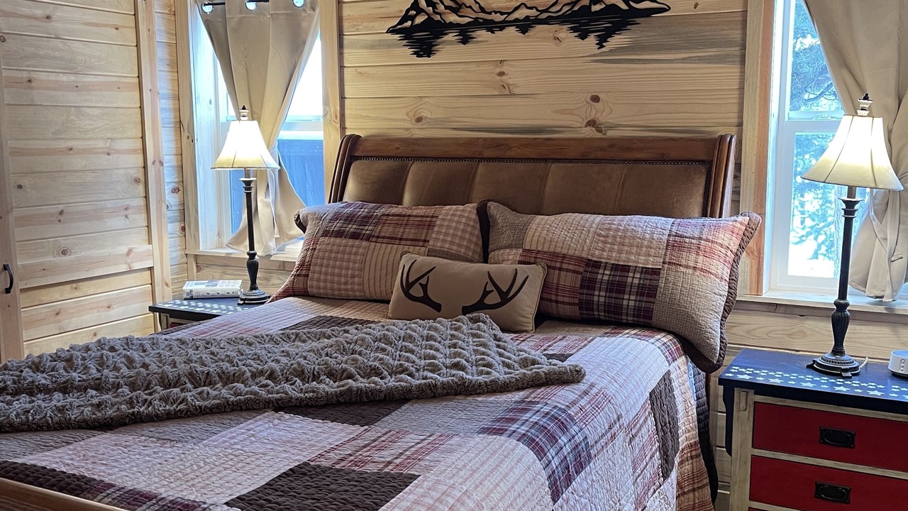 Photo of Bedroom in Grand Lake