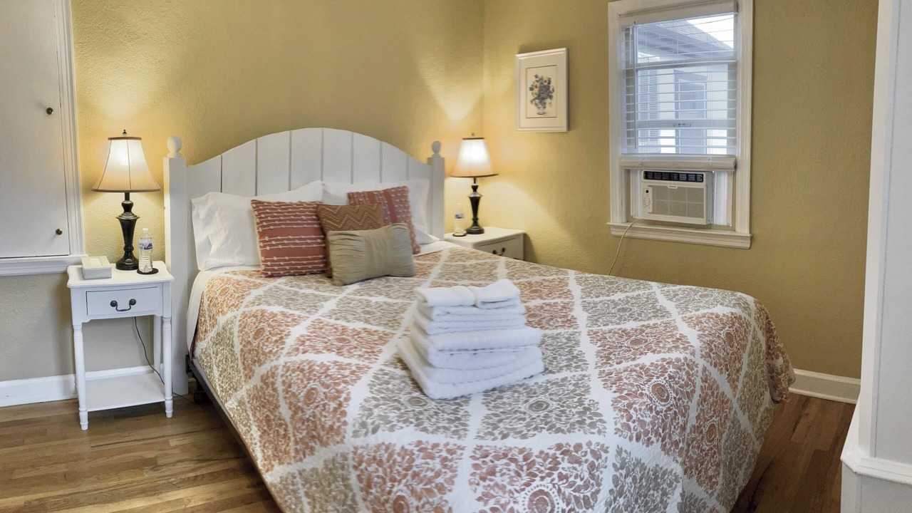 Photo of Bedroom in Golden