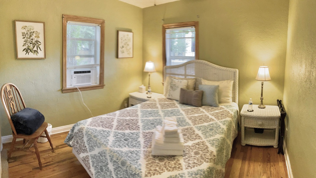 Photo of Bedroom in Golden