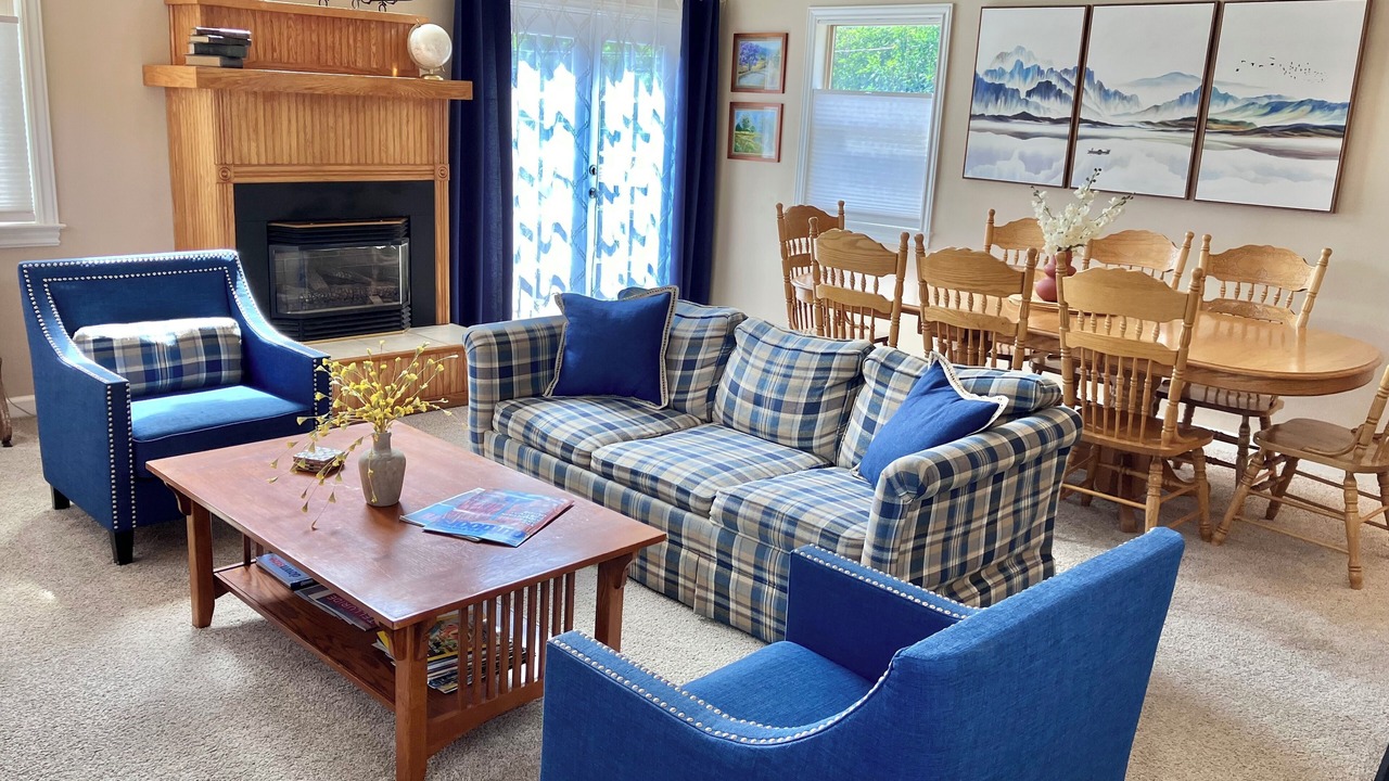 Photo of Livingroom in Golden