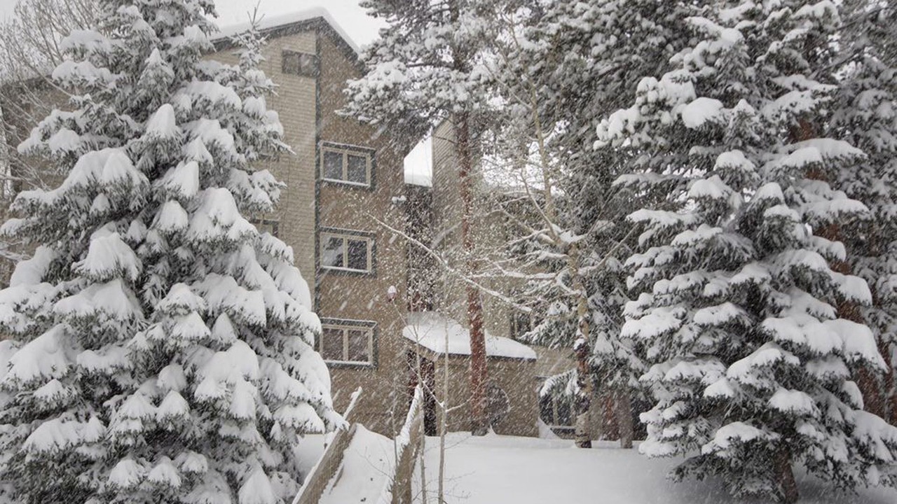Photo of Outdoor in Peak 8