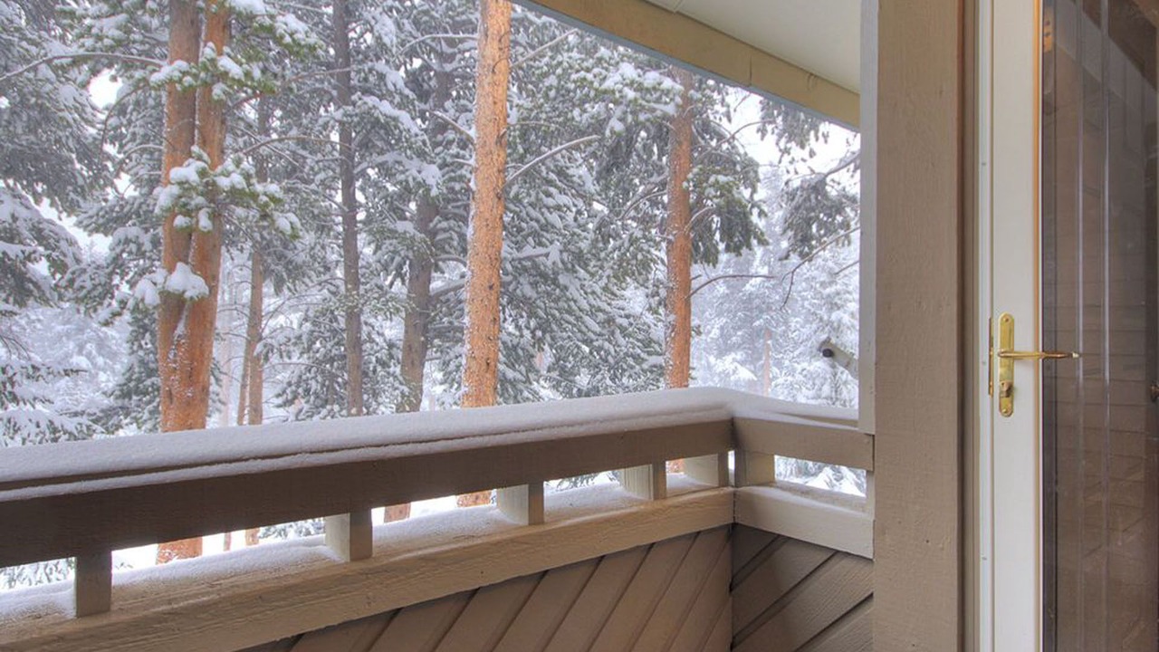 Photo of Outdoor in Peak 8