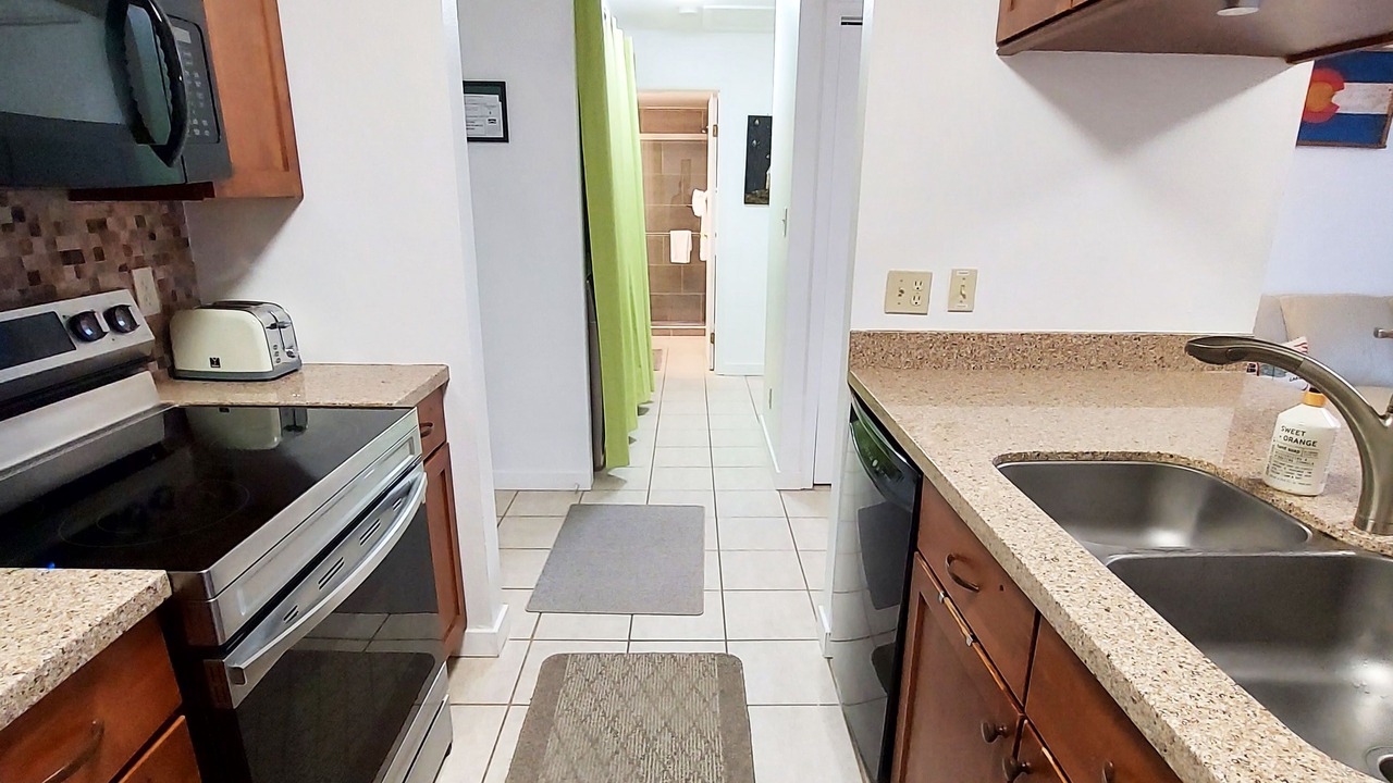 Photo of Kitchen in Peak 8