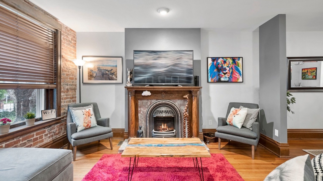 Photo of Livingroom in Capitol Hill