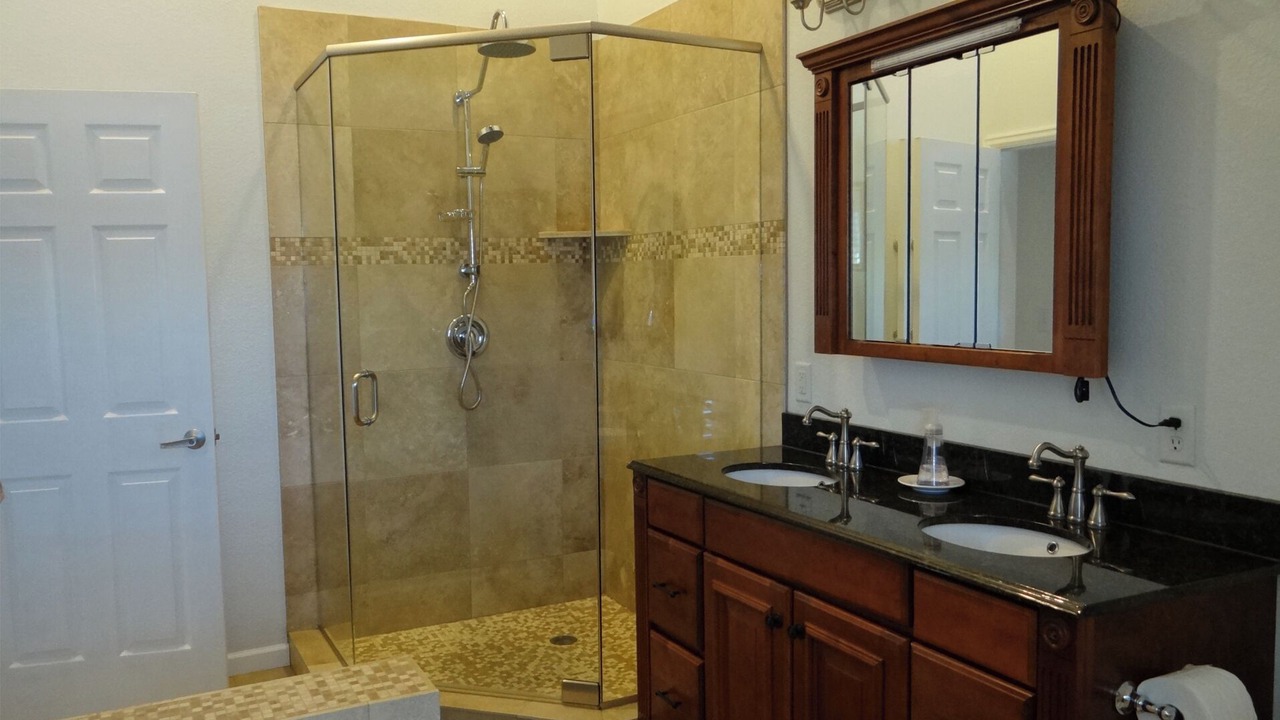 Photo of Bathroom in Golden