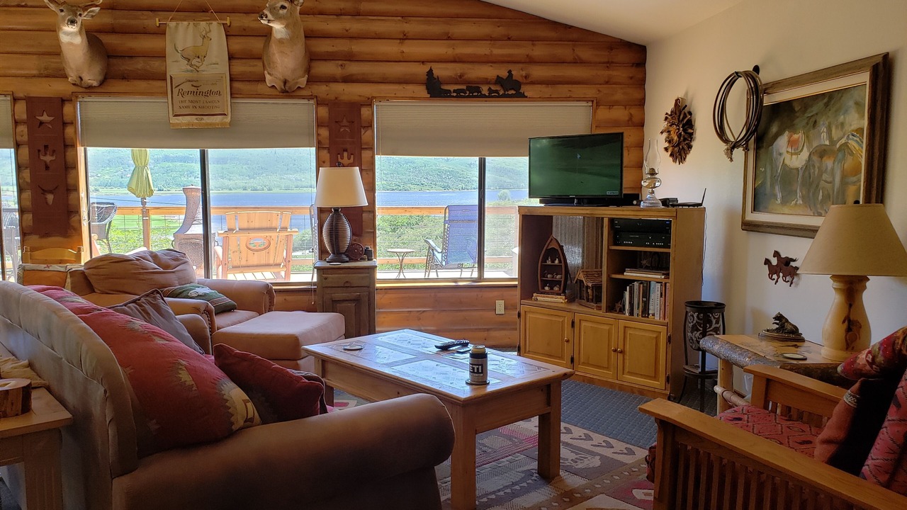 Photo of Livingroom in Collbran