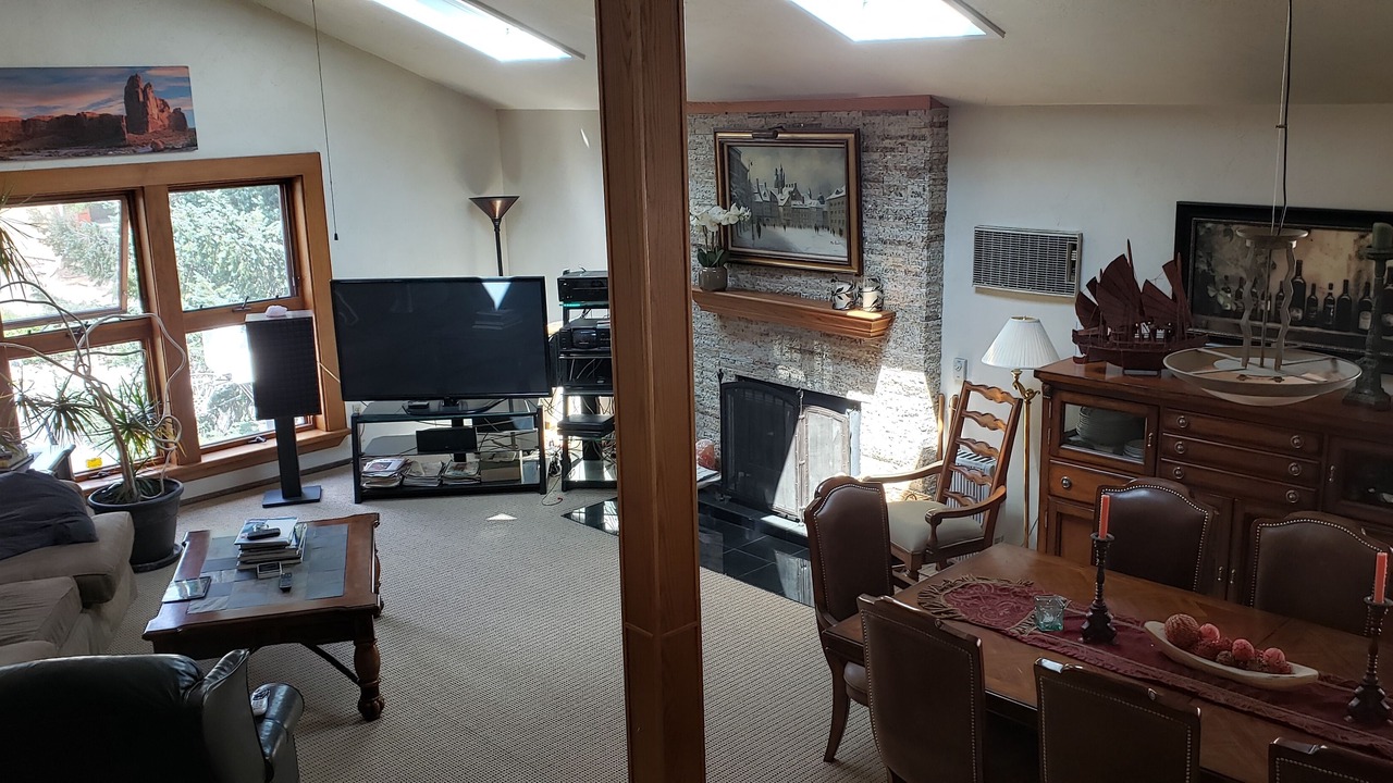 Photo of Livingroom in Dam East - West