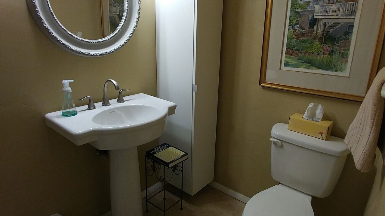 Photo of Bathroom in Dam East - West