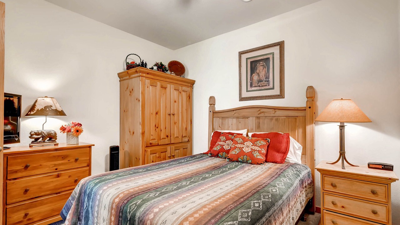 Photo of Bedroom in Mountain House