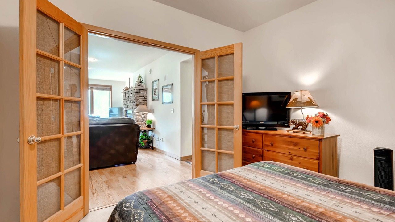 Photo of Bedroom in Mountain House