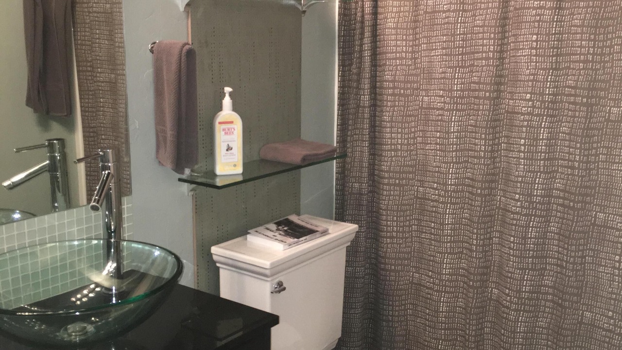Photo of Bathroom in Basalt
