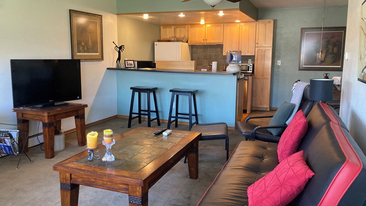 Photo of Livingroom in East Boulder