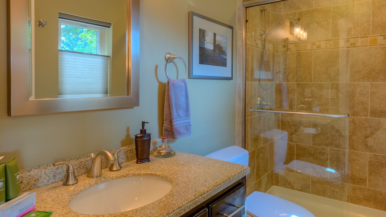 Photo of Bathroom in Old North Boulder