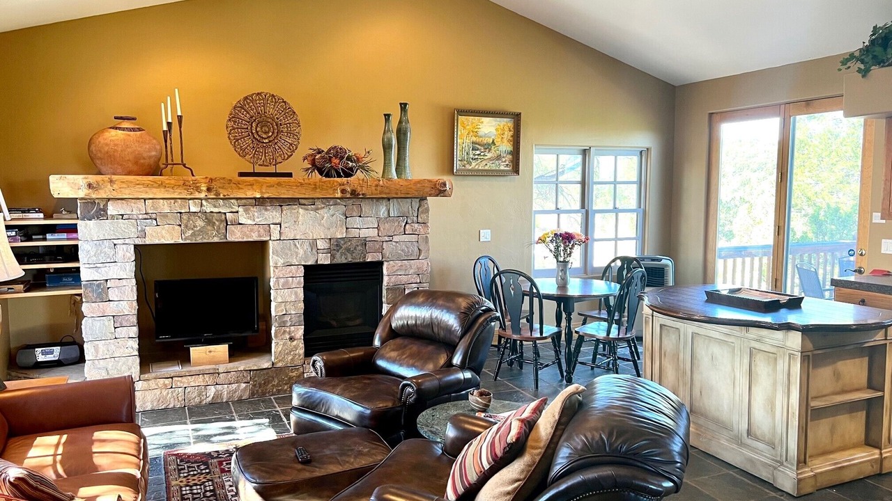 Photo of Livingroom in Ridgway