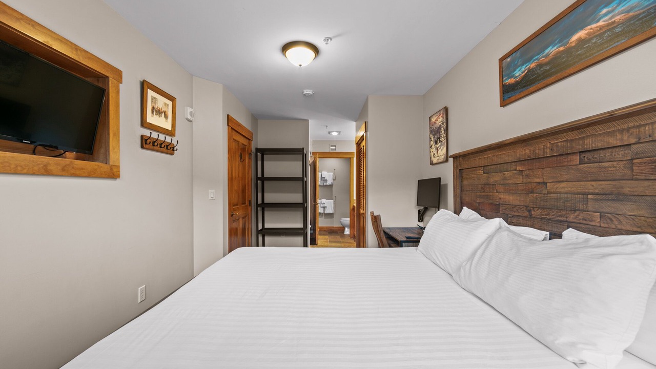 Photo of Bedroom in River Run