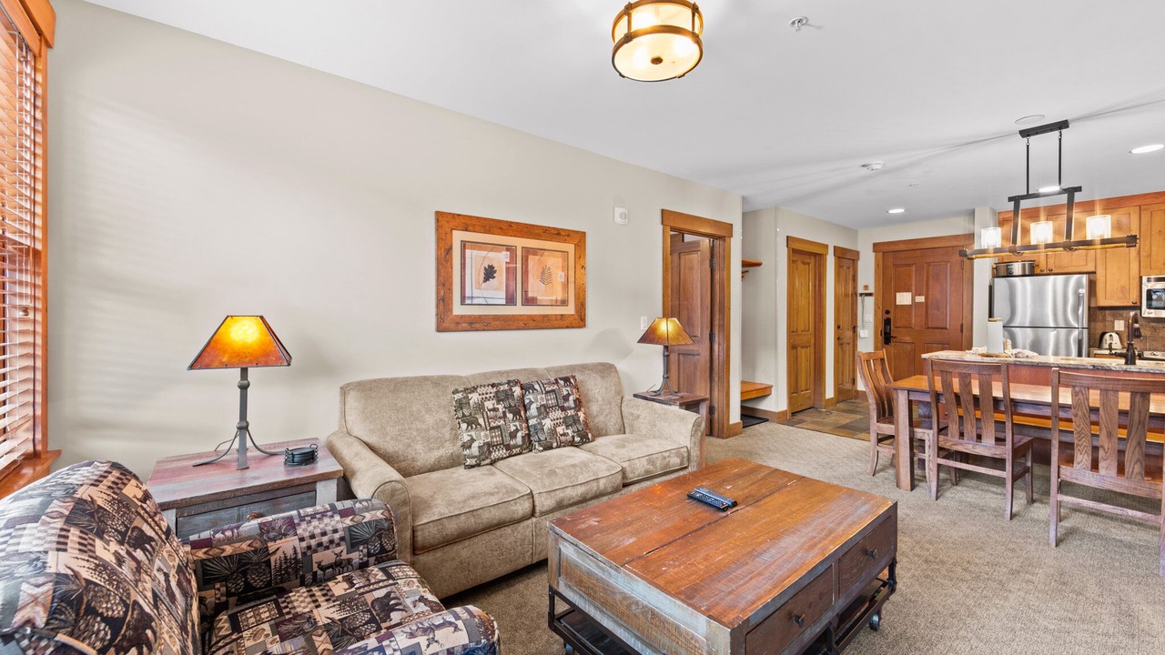 Photo of Livingroom in River Run