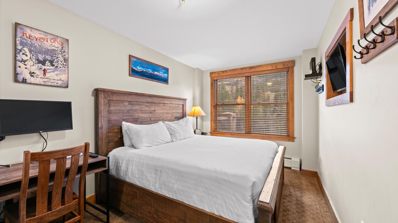 Photo of Bedroom in River Run