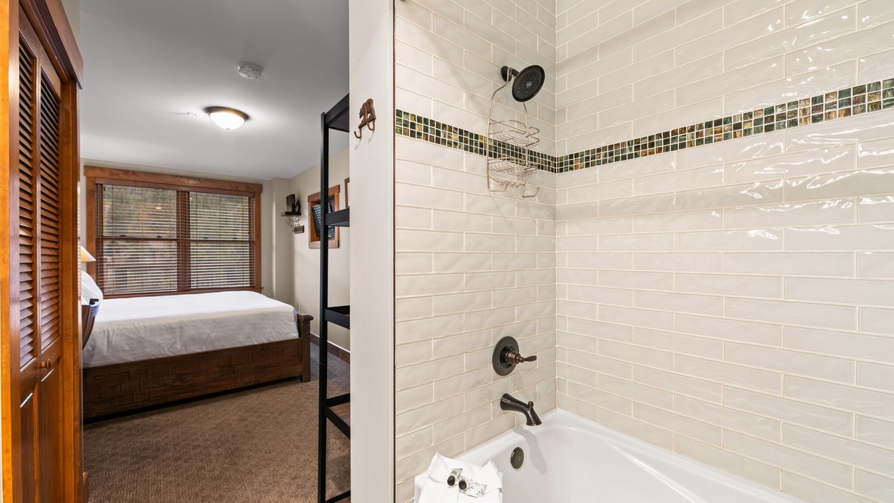 Photo of Bathroom in River Run