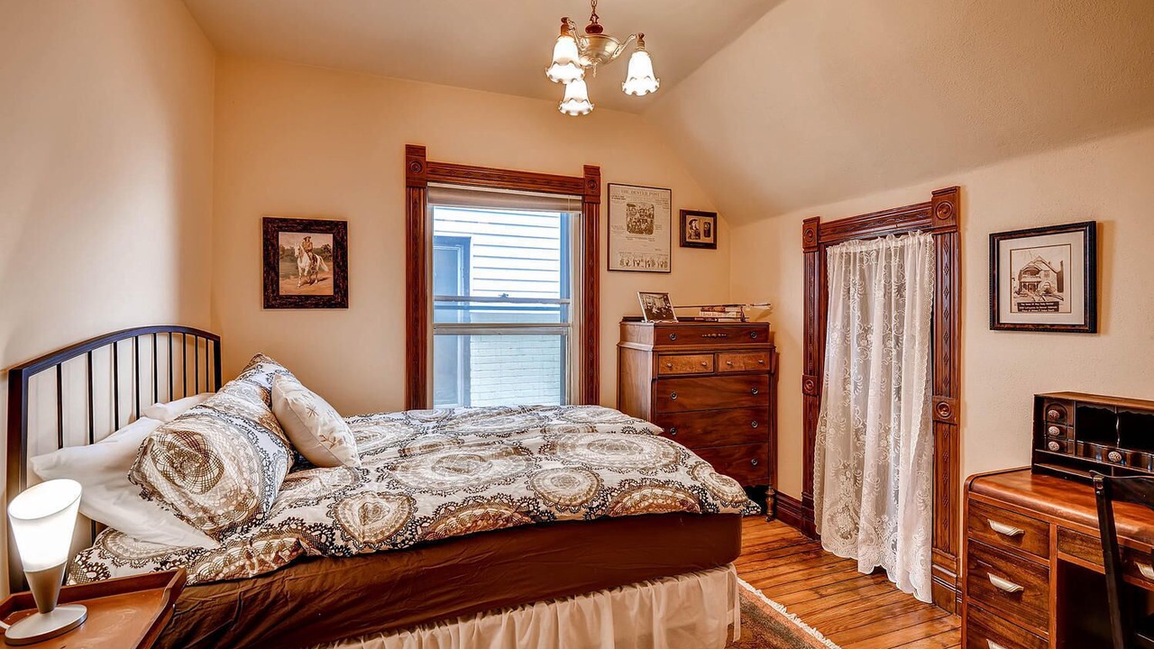 Photo of Bedroom in Whittier