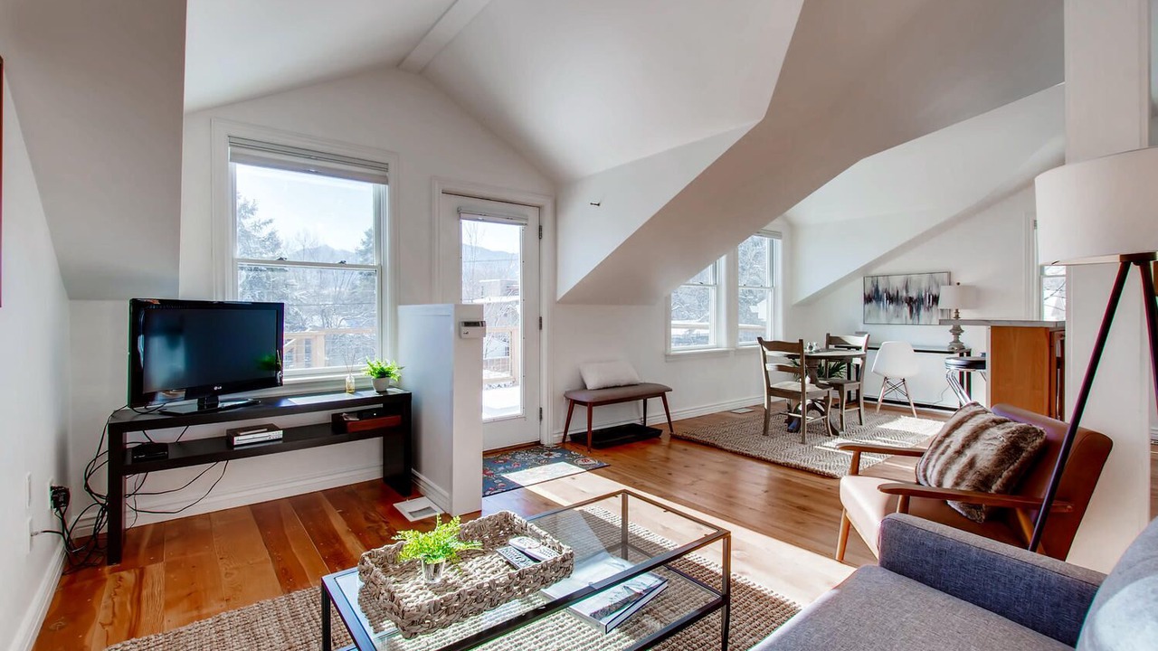 Photo of Livingroom in Old North Boulder