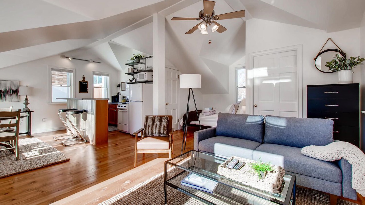 Photo of Livingroom in Old North Boulder