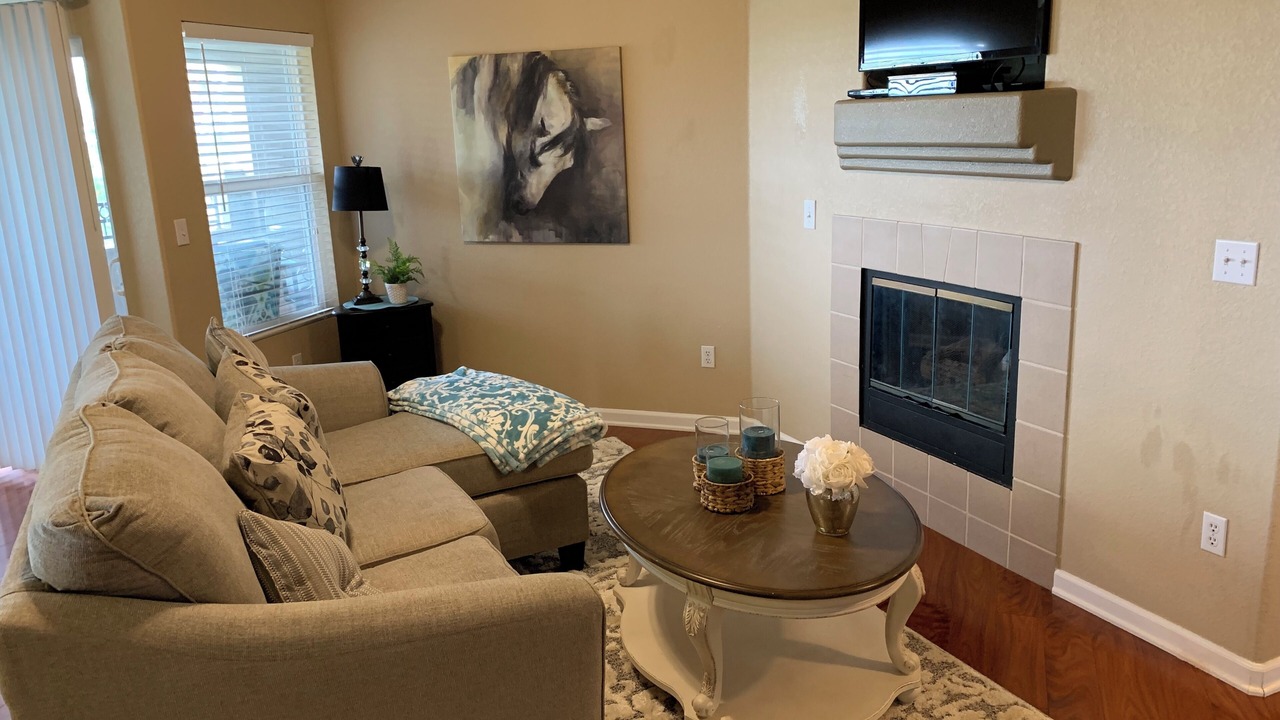 Photo of Livingroom in Highlands Ranch
