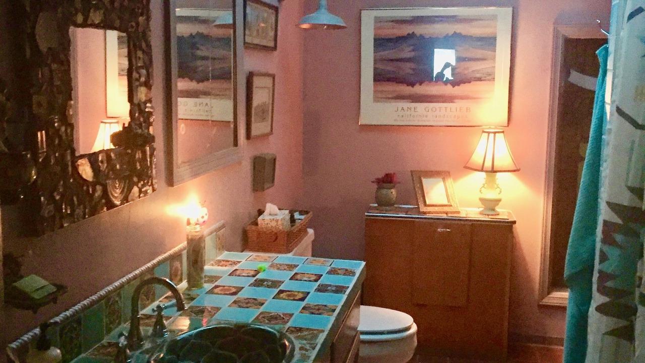 Photo of Bathroom in Cascade
