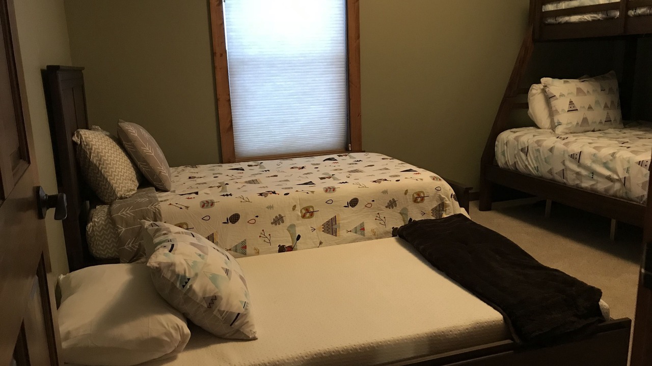 Photo of Bedroom in Grand Lake