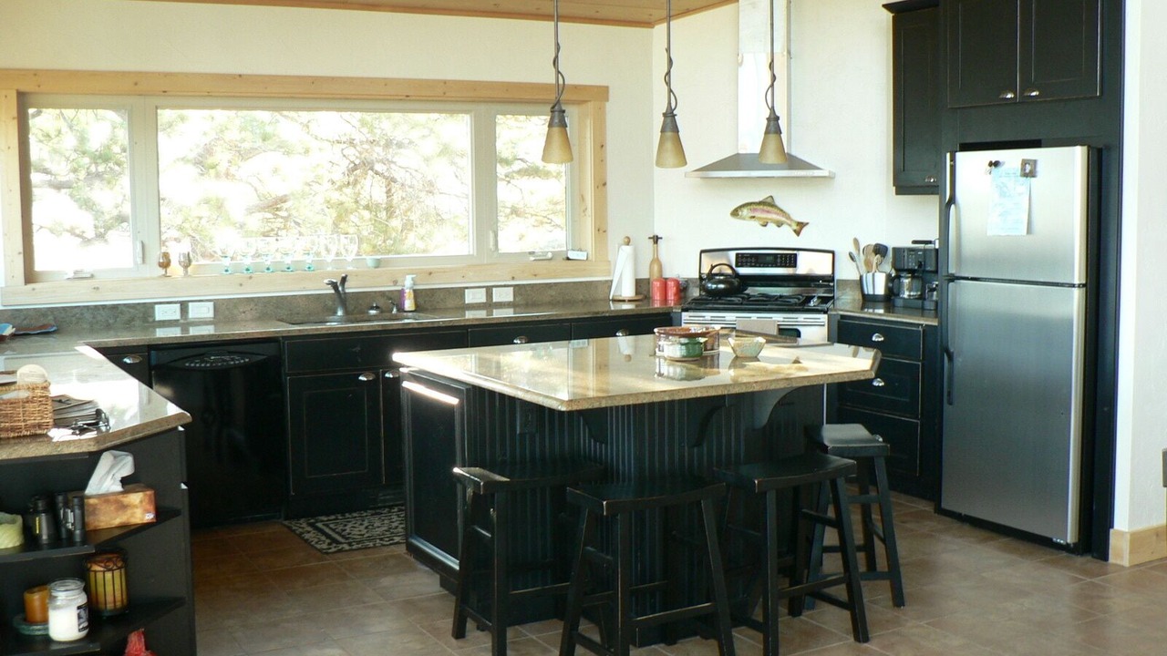 Photo of Bedroom in Twin Lakes