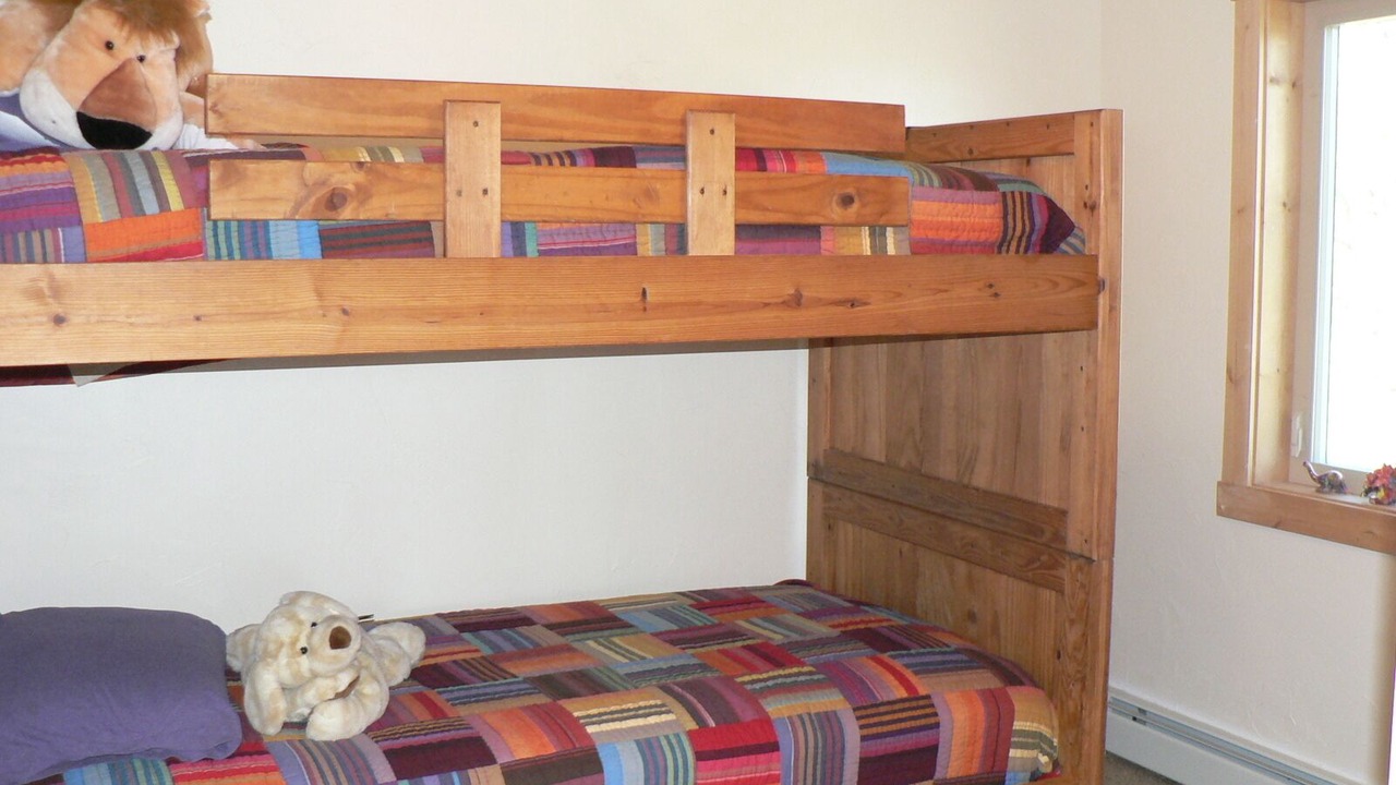 Photo of Bedroom in Twin Lakes