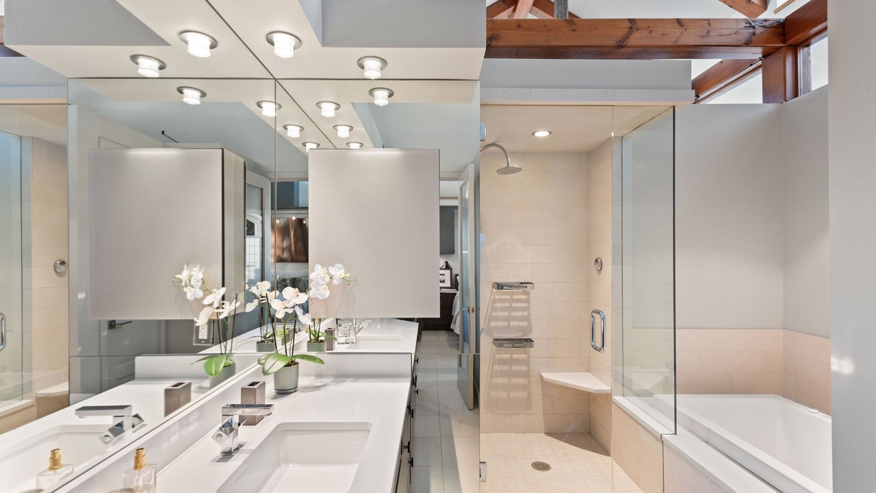 Photo of Bathroom in Aspen