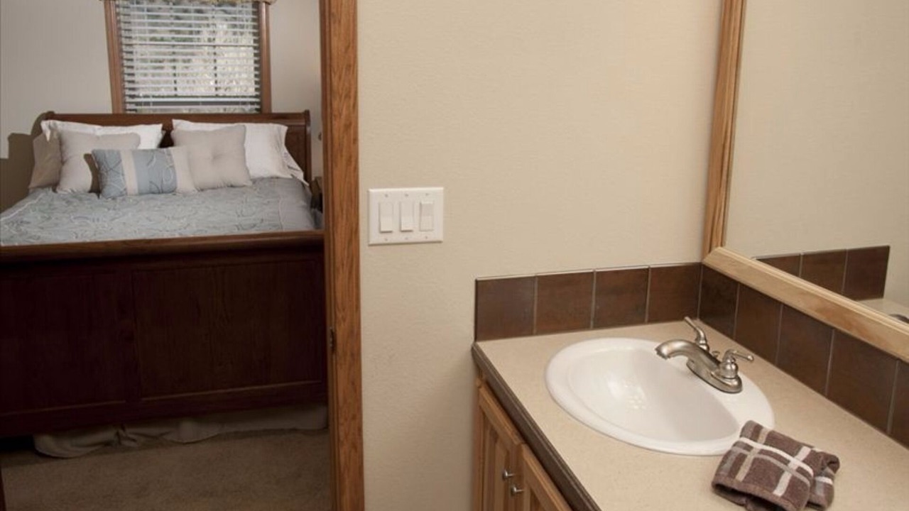 Photo of Bedroom in Gypsum