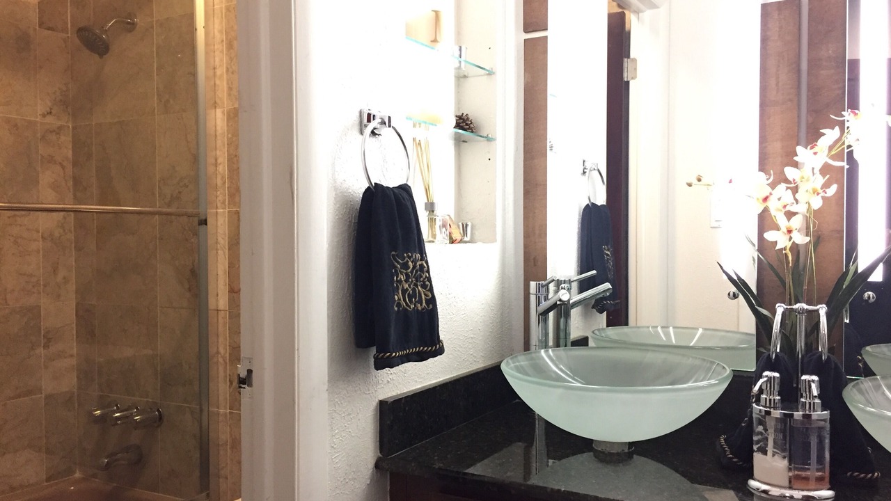 Photo of Bathroom in Golden