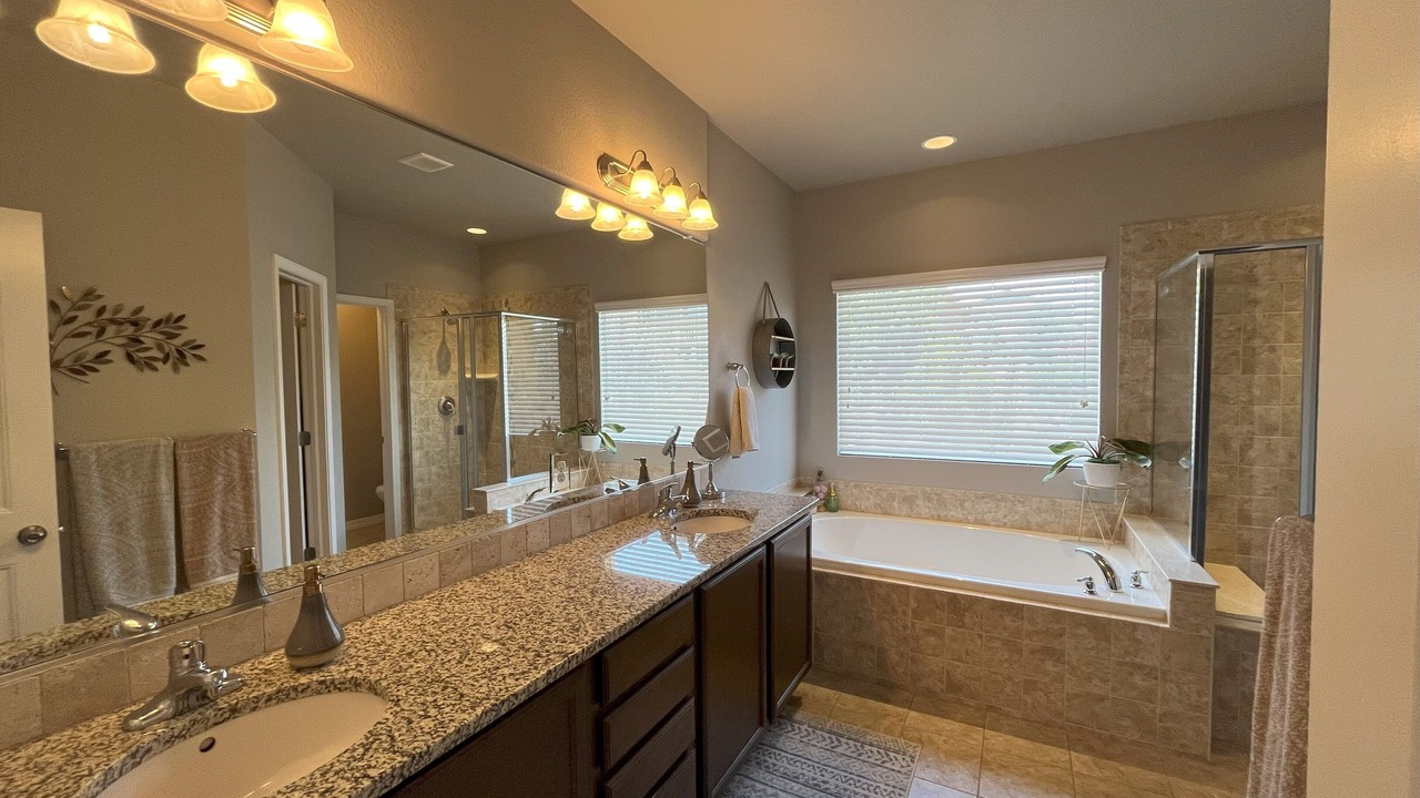 Photo of Bathroom in Monument