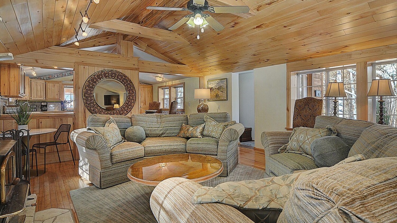 Photo of Livingroom in Salida