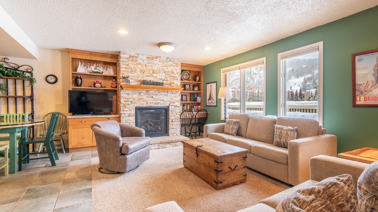Photo of Livingroom in Copper Mountain Village