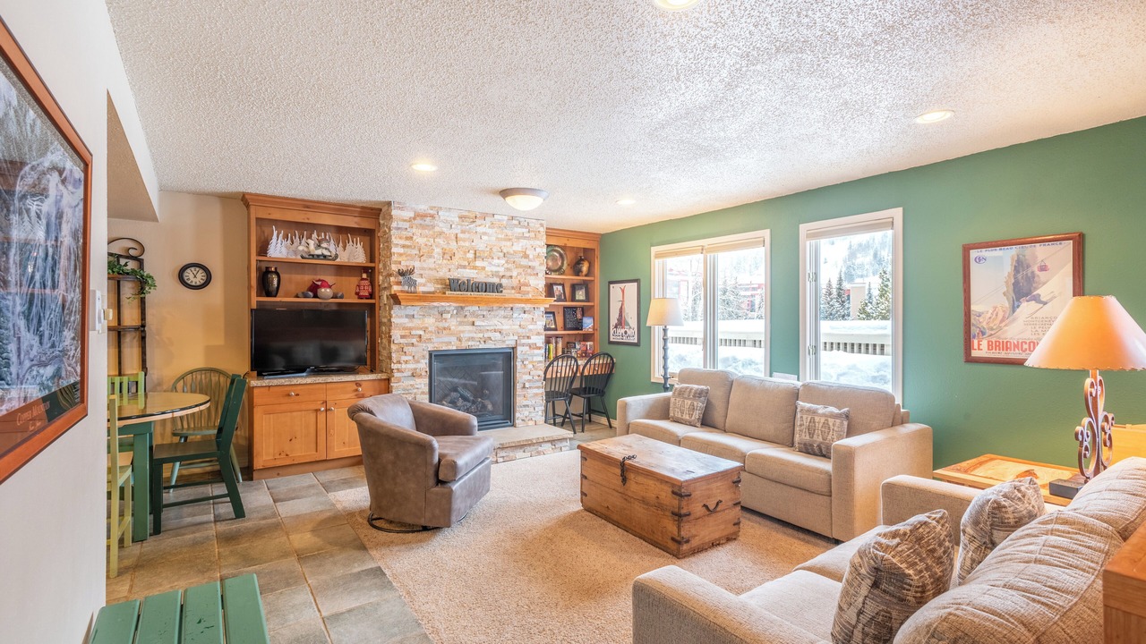 Photo of Livingroom in Copper Mountain Village
