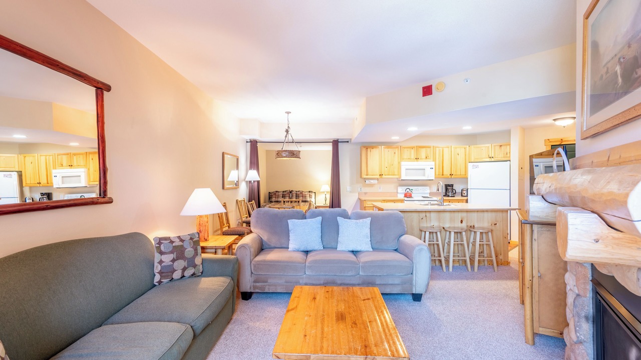 Photo of Livingroom in Copper Mountain Village