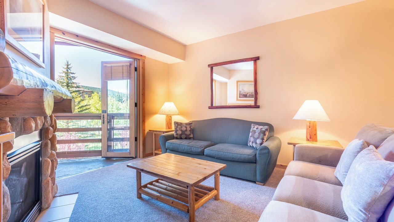 Photo of Livingroom in Copper Mountain Village