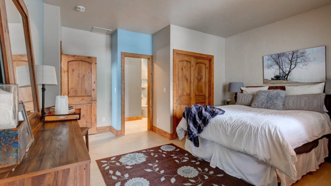 Photo of Bedroom in Blue River